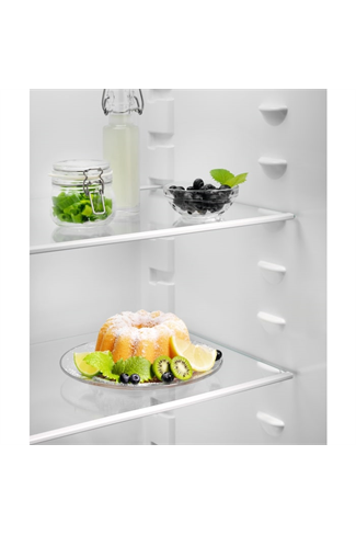 Zanussi ZRAN88ES Integrated 55cm Larder Fridge